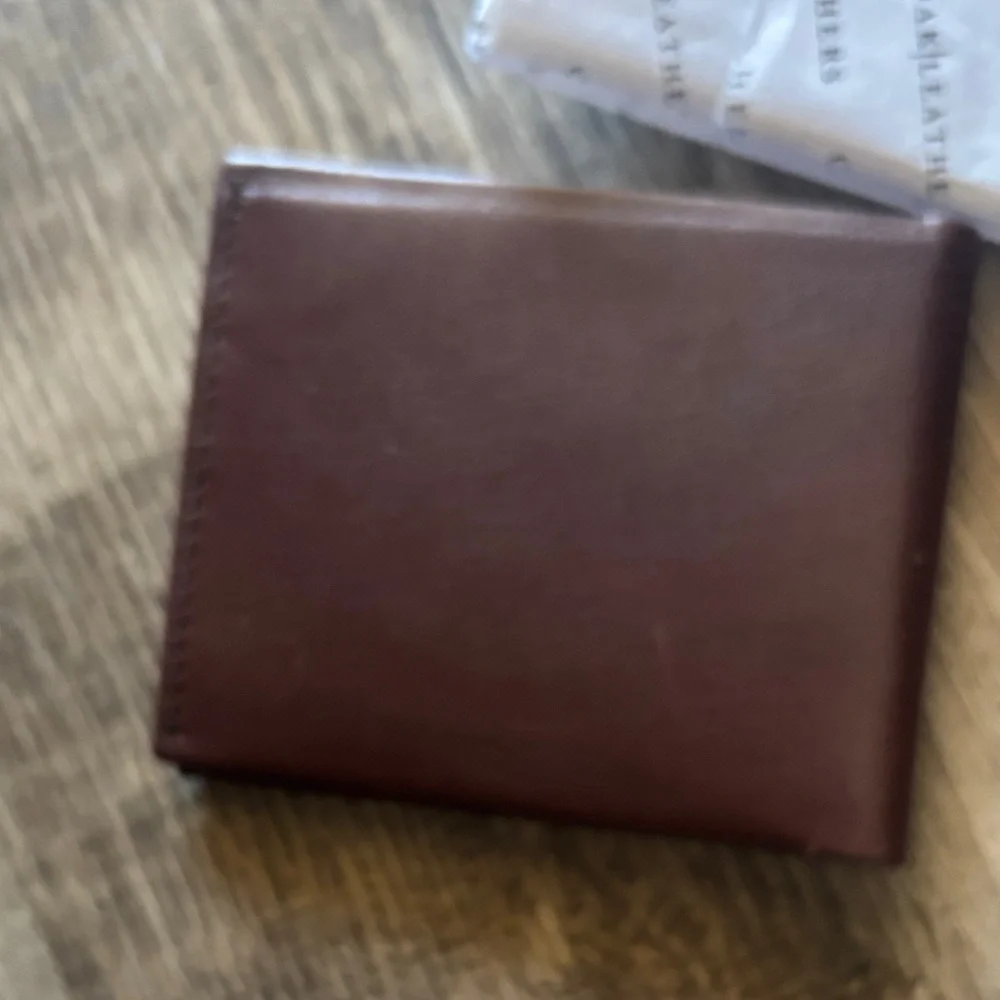Rea Leather Brown Leather Men's Wallet with Subtle Logo